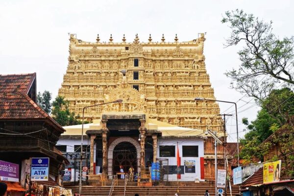 THE MOST HISTORIC AND MYSTERIOUS TEMPLE IN INDIA