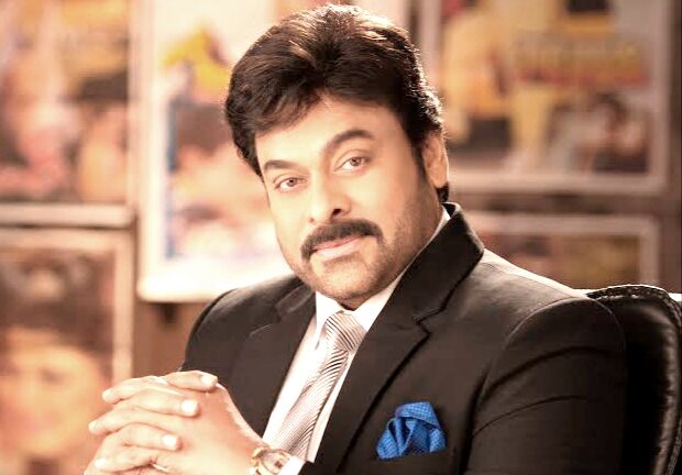 అత్యవసరమైతే తప్ప బయటకు రావద్దు: చిరంజీవి